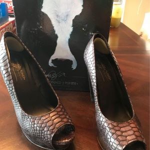 Donald Pliner platform peep toe